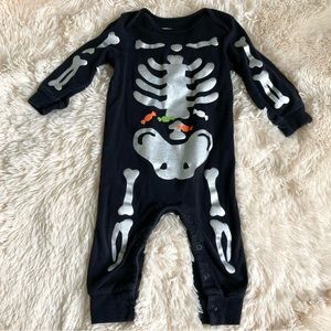 Carter’s Skeleton Romper with Candy 9 months